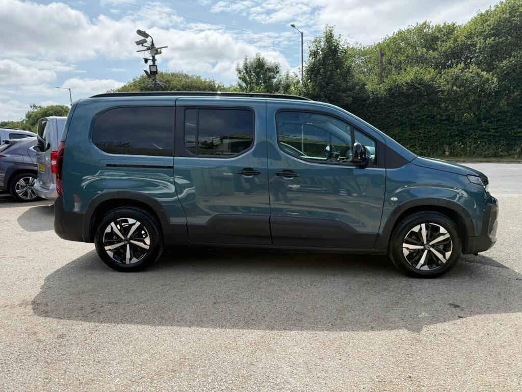 Peugeot e-Rifter Mpv Blue #2