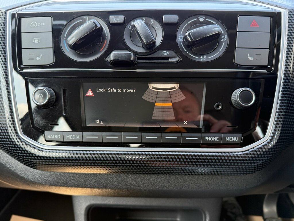 Volkswagen Up 1L Move Up Black #4