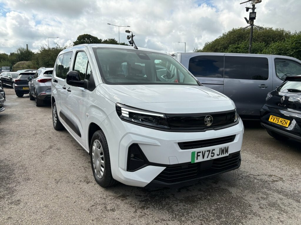 Vauxhall Combo-e Life Mpv White #5