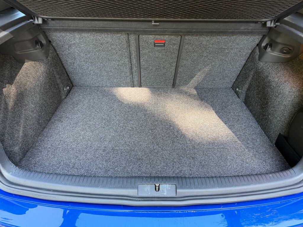 Volkswagen Golf Hatchback Green #34