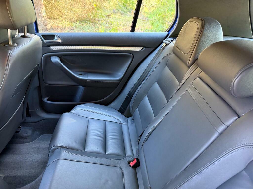 Volkswagen Golf Hatchback Green #26