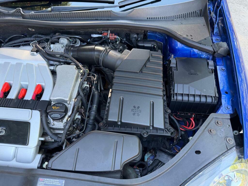 Volkswagen Golf Hatchback Green #37
