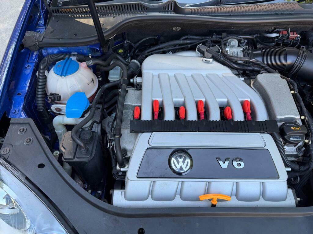Volkswagen Golf Hatchback Green #36