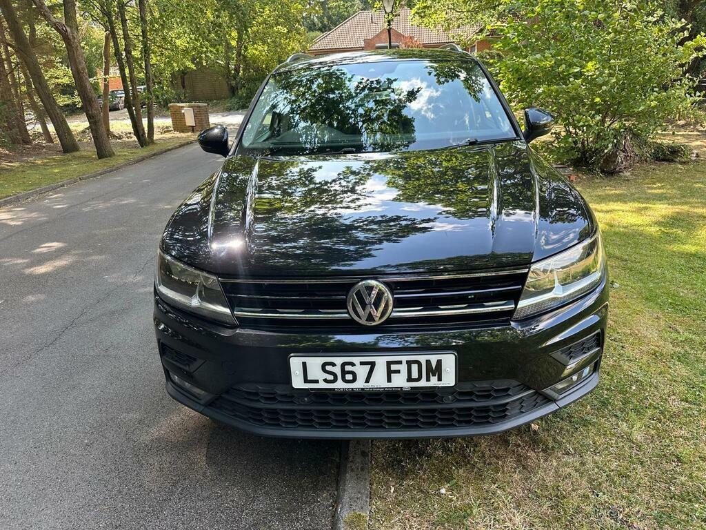Volkswagen Tiguan 2.0 Tdi Se Navigation Dsg 4Motion Euro 6 S S LS67FDM Black #4