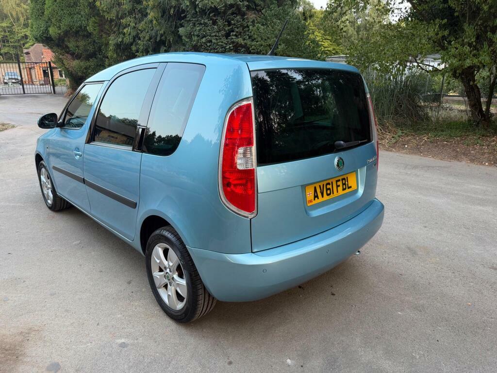 Skoda Roomster Mpv Red #10