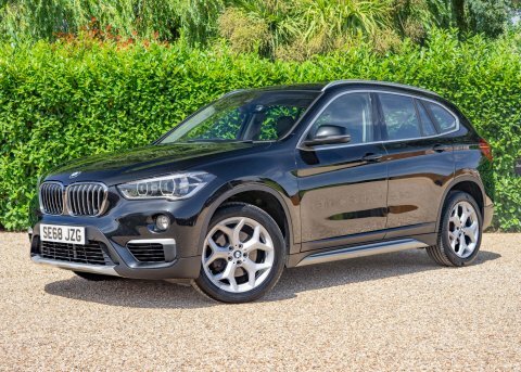 BMW X1 1.5 X1 Sdrive Black #2