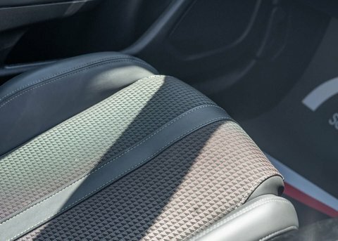 Peugeot e-2008 Gt Blue #11