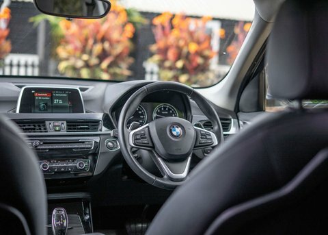 BMW X1 2.0 X1 Xdrive White #3