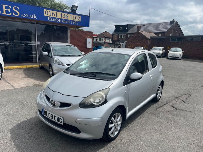 Toyota Aygo 1.0 Vvt-i Platinum Hatchback Silver #2