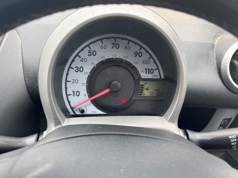 Toyota Aygo Hatchback Silver #8