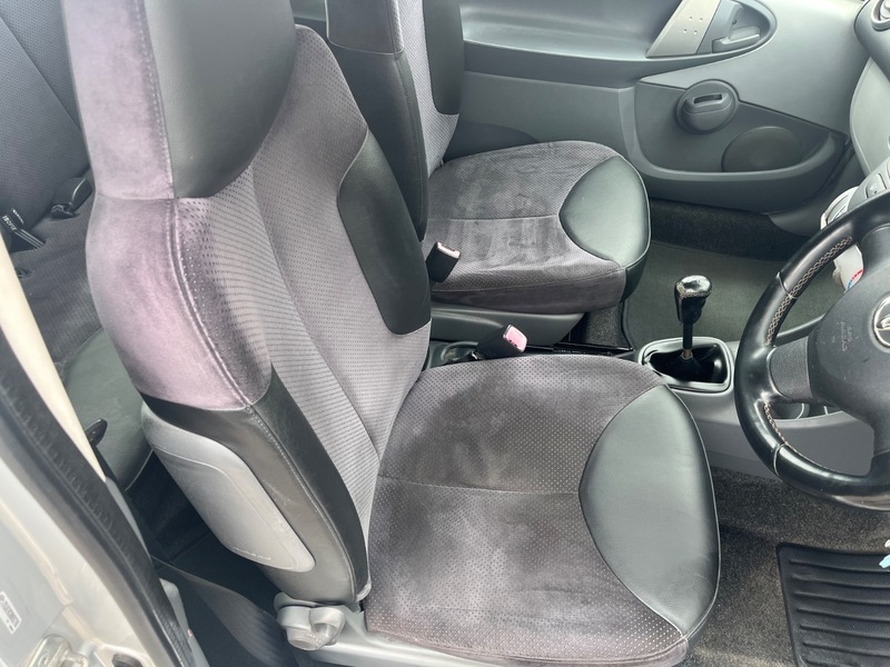 Toyota Aygo Hatchback Silver #15