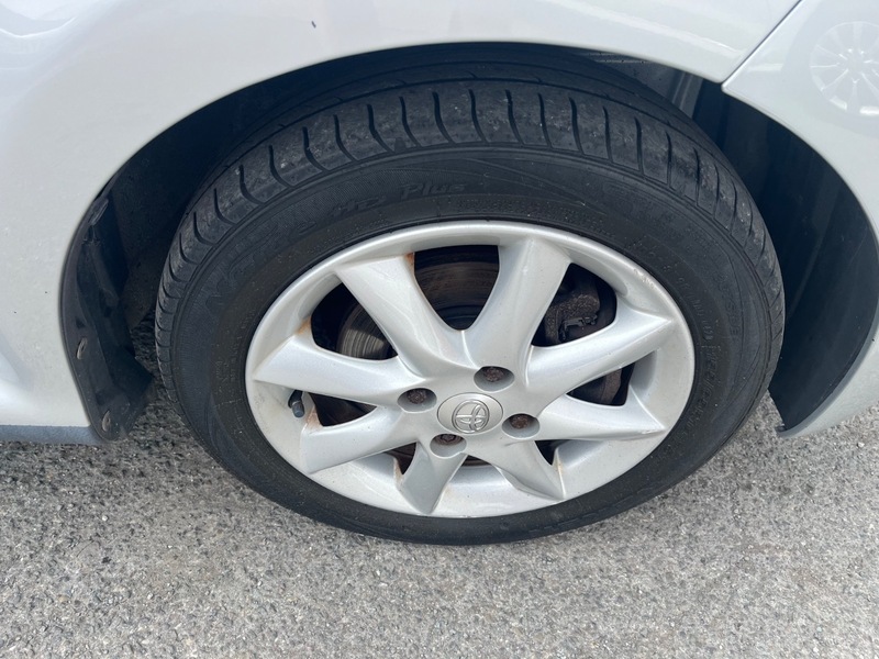Toyota Aygo Hatchback Silver #7