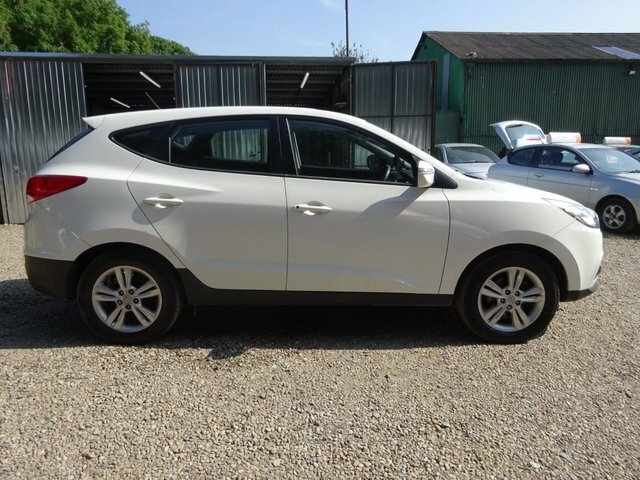 Hyundai Ix35 1.6 Gdi Style Suv White #2