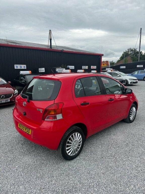 Toyota Yaris 1.0 Vvt-i T2 Hatchback Red #5