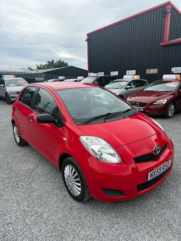 Toyota Yaris 1.0 Vvt-i T2 Hatchback Red #3