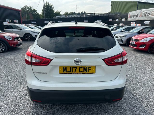 Nissan Qashqai 1.5 Dci N-connecta Suv White #4
