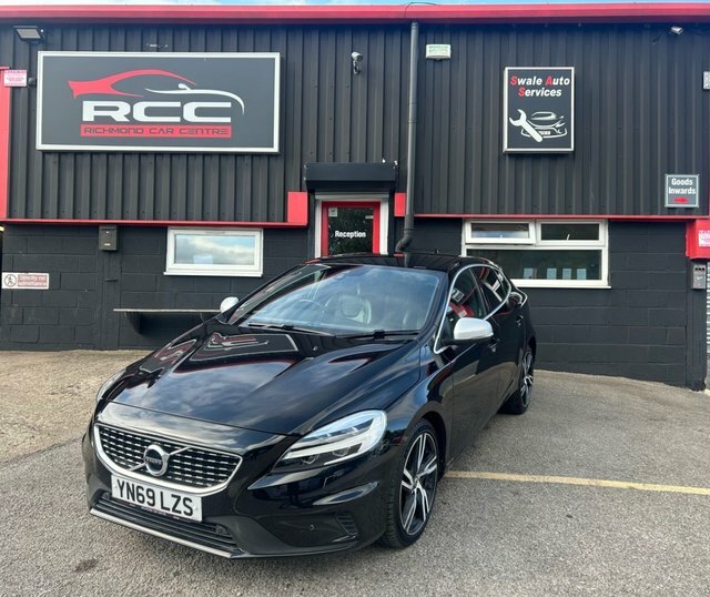 Volvo V40 2.0 T2 R-design Edition Black