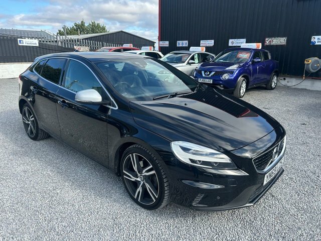 Volvo V40 2.0 T2 R-design Edition Black #2
