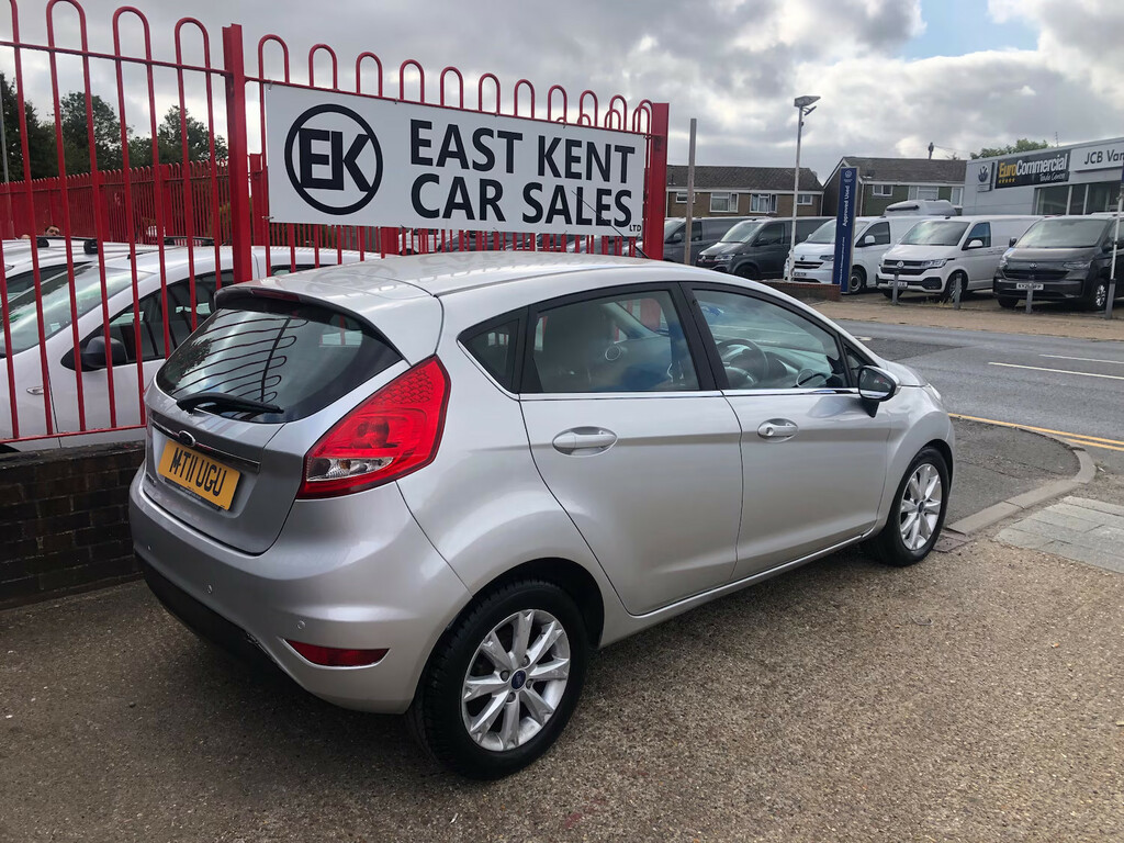 Ford Fiesta 1.4 Zetec Hatchback 154 G Km  Silver #6
