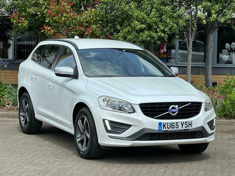 Volvo XC60 2.4 D5 R-design Nav White