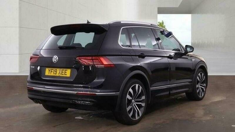 Volkswagen Tiguan 2.0 Tdi R-line Dsg YF19XEE Black #4