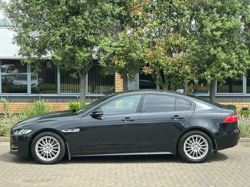 Jaguar XE 2.0D R-sport Euro 6 VO17UBV Black #3
