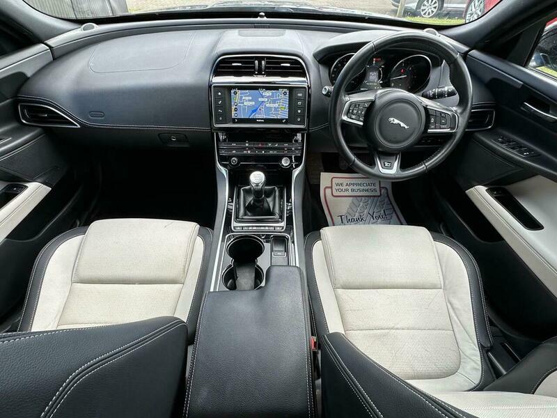 Jaguar XE 2.0D R-sport Euro 6 VO17UBV Black #6