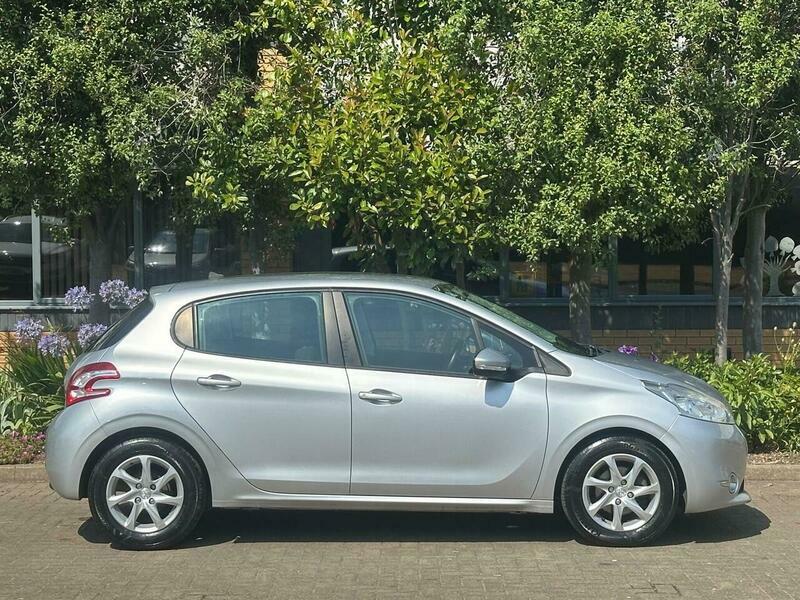 Peugeot 208 1.2 Vti Active Euro Silver #3