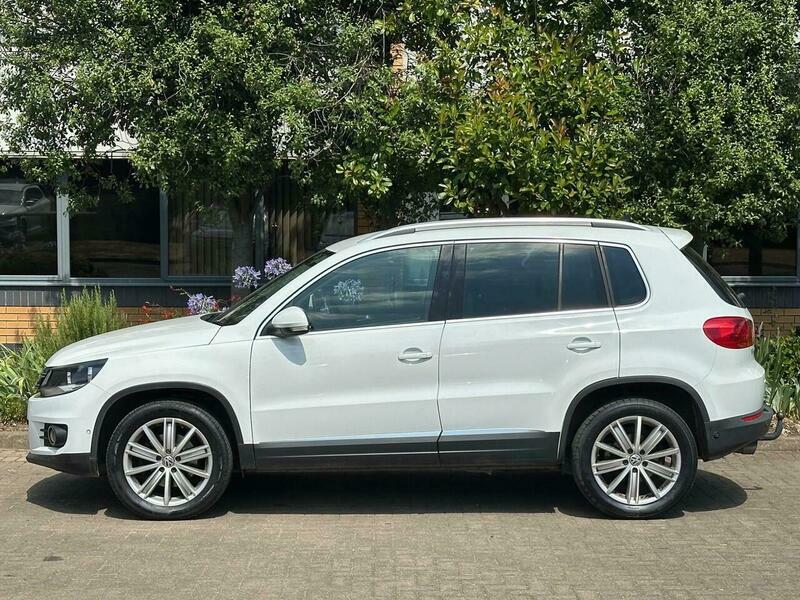 Volkswagen Tiguan 2.0 Tdi Bluemotion Tech FH16ZFF White #2