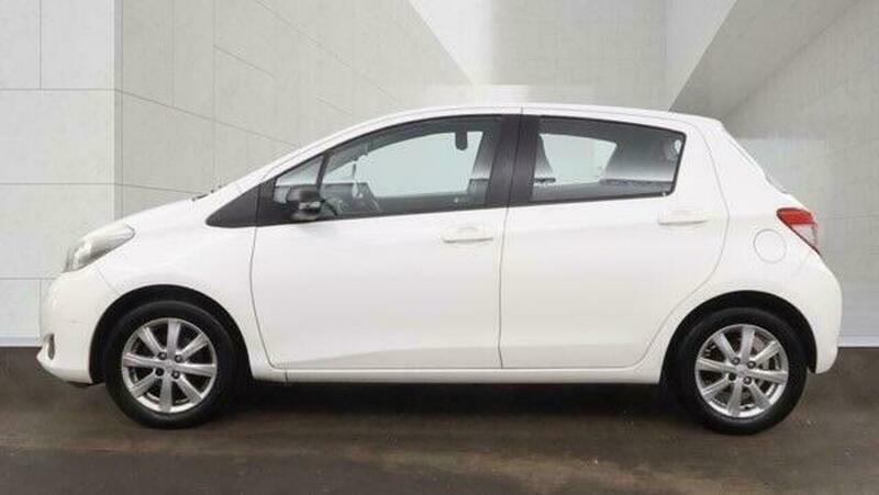 Toyota Yaris 1.33 Dual Vvt-i Tr White #6