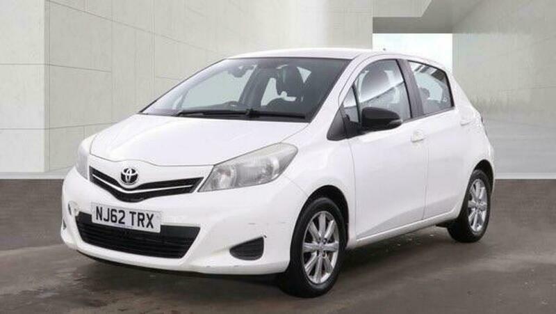 Toyota Yaris 1.33 Dual Vvt-i Tr White #2