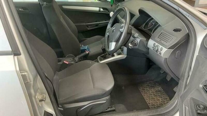 Vauxhall Astra 1.6I 16V Sxi 115 Gogo Moto Car Silver #10