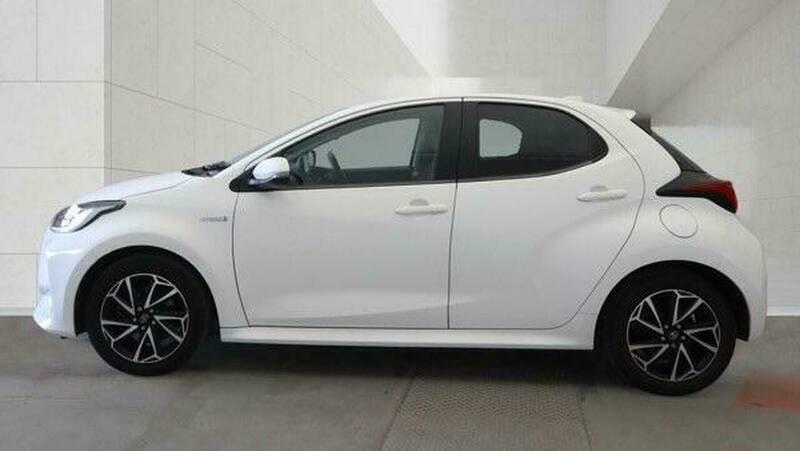 Toyota Yaris 1.5 Vvt-h Design E-cvt White #6