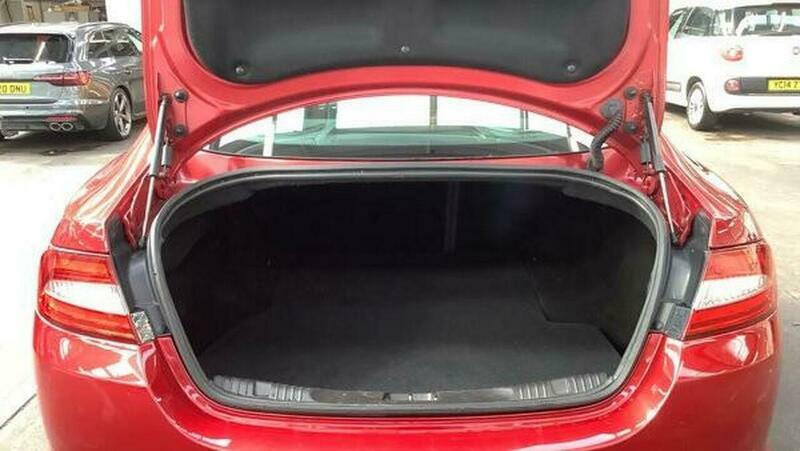 Jaguar XF 2.2D 163 Portfolio Black #9