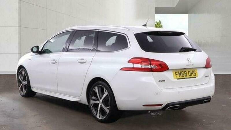 Peugeot 308 1.2 Puretech Gt Line White #3