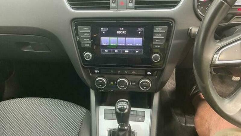 Skoda Octavia 1.6 Se Tdi Cr 104 Bhp Silver #11
