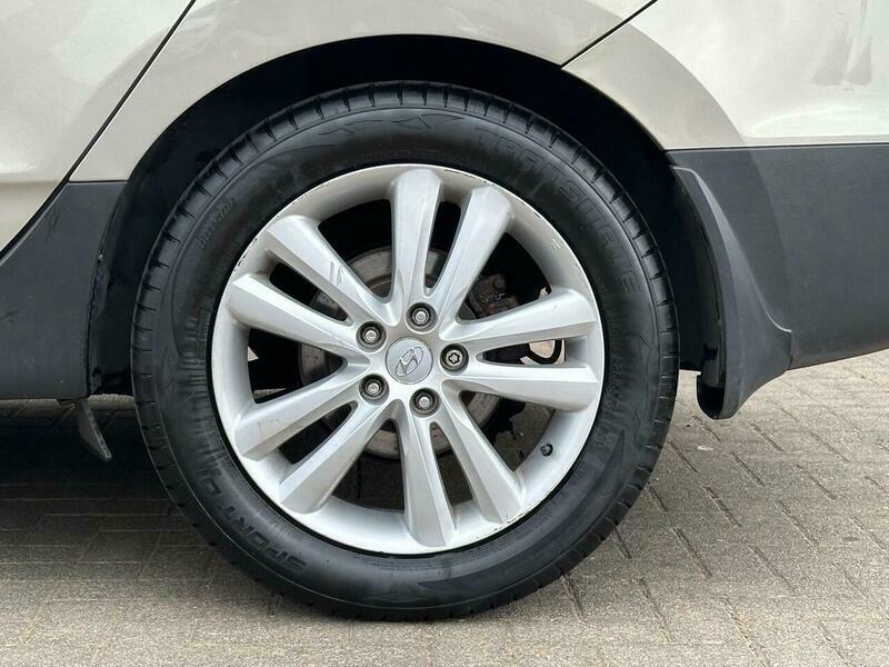 Hyundai Ix35 1.6 Style Gdi 133 Bhp Silver #16