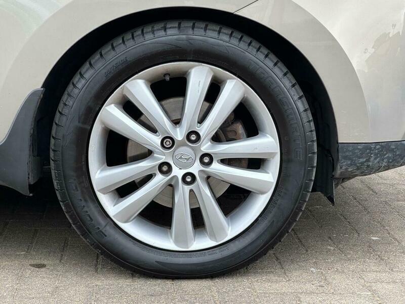 Hyundai Ix35 1.6 Style Gdi 133 Bhp Silver #18