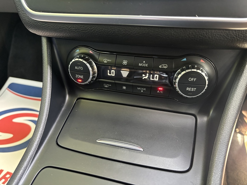 Mercedes-Benz GLA Class 200 Cdi Se Suv 7G-dct Euro 6 Ss 136 Silver #28