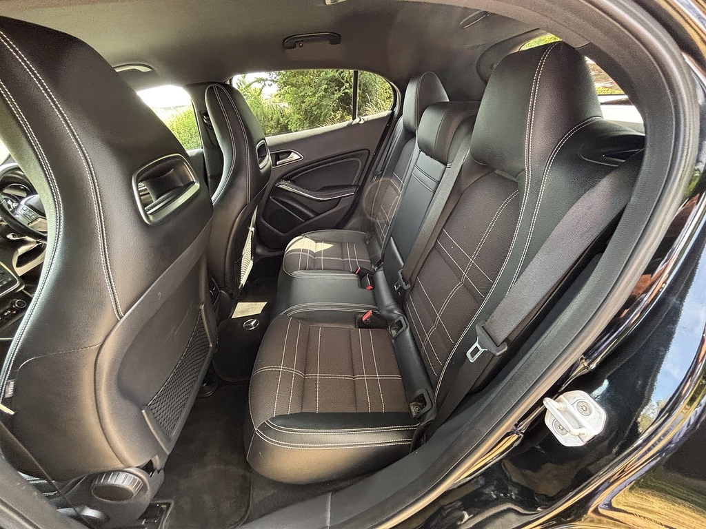 Mercedes-Benz GLA Class 200 Cdi Se Suv 7G-dct Euro 6 Ss 136 Silver #21