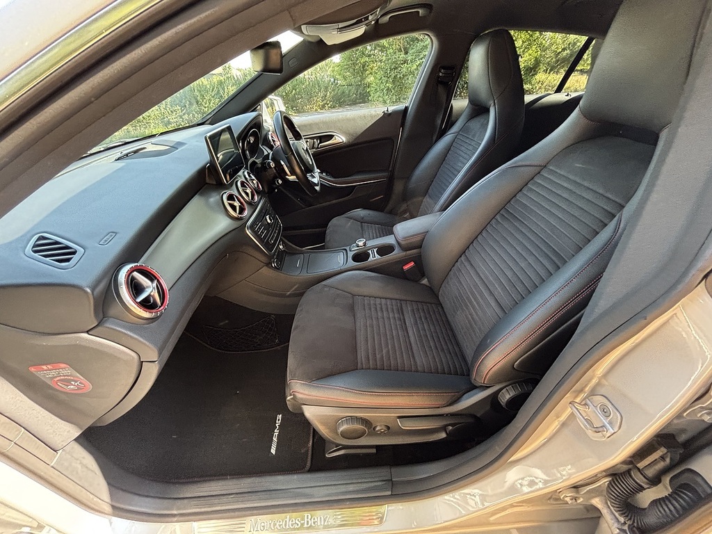 Mercedes-Benz CLA Class Black #20