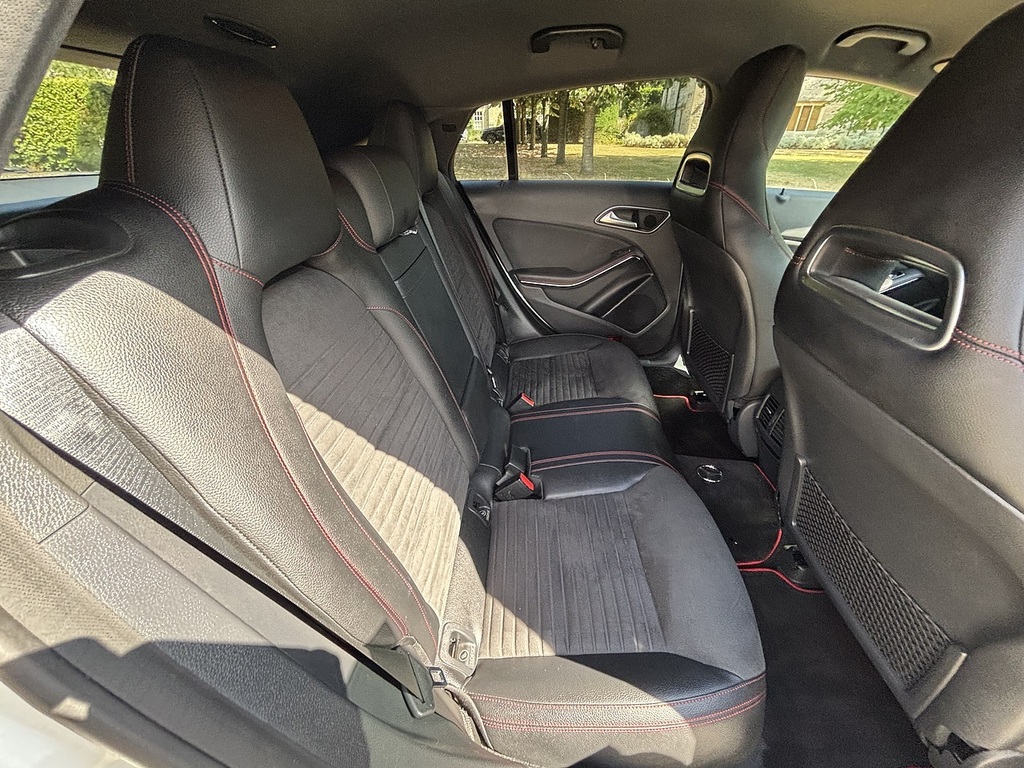 Mercedes-Benz CLA Class Cla 220 D 4Matic Amg Line Black #22