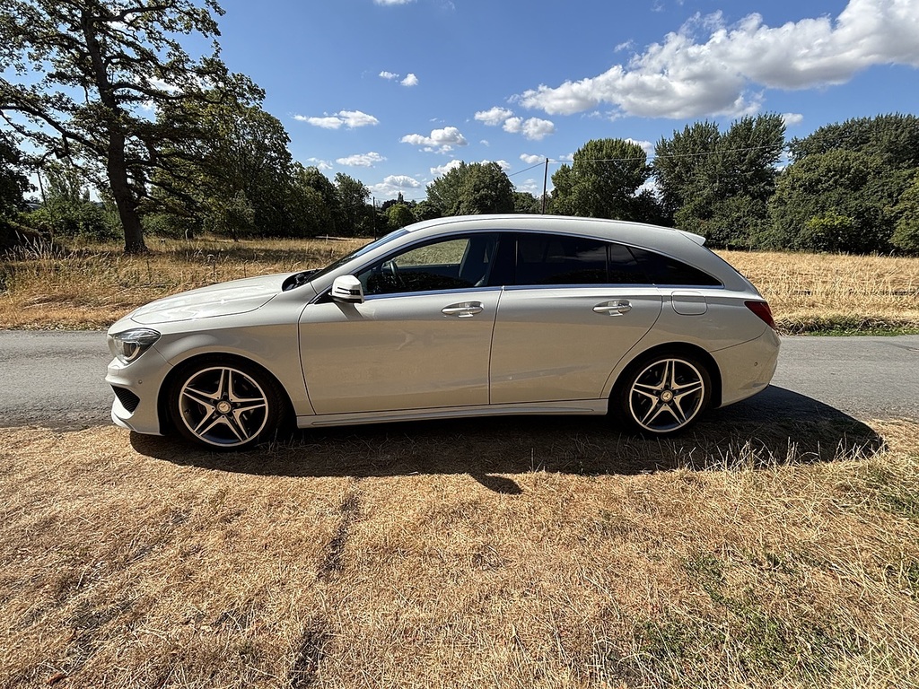 Mercedes-Benz CLA Class Cla 180 Amg Line U556625 White #4
