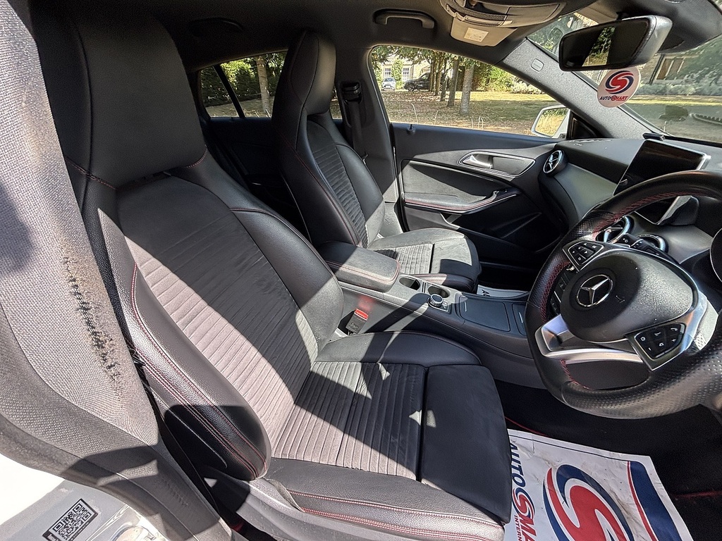 Mercedes-Benz CLA Class Cla 220 D 4Matic Amg Line Black #16