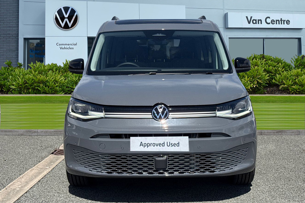 Volkswagen ID.Buzz Pro 86Kwh Gtx Mpv 4Motion Lwb, Red #5