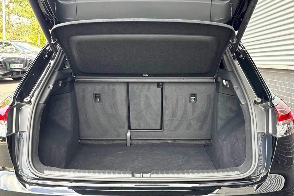 Audi Q4 E Tron Q4 S Line 45 E-tron Quattro 210,00 Kw KP26AYY Black #6