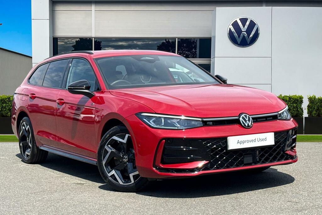 Volkswagen Passat 1.5 Tsi Ehybrid 204 Ps R-line Dsg Vat Qualify Red
