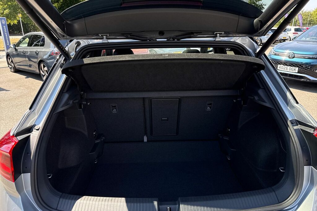 Volkswagen T-Roc 1.5 Tsi Black Edition Plus Sunroof, Led Matri Silver #6