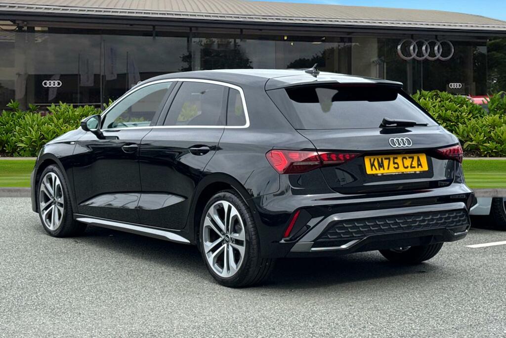 Audi A3 S Line Tfsi 116 Ps S Tronic KM75CZA Black #2