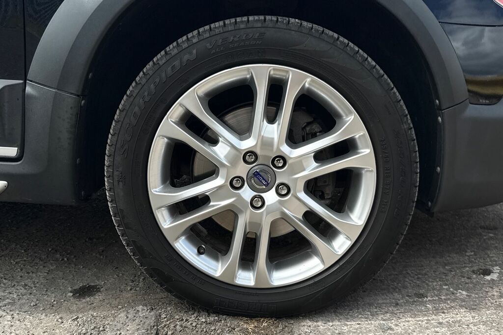 Volvo XC70 D4 181 Se Nav Awd Geartronic Only 23000 M Black #9